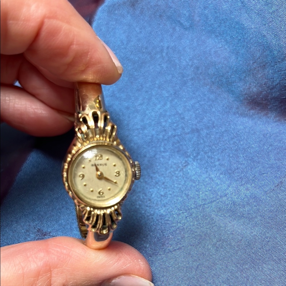 Vintage  Benrus  Embraceable 10KT Gold filled